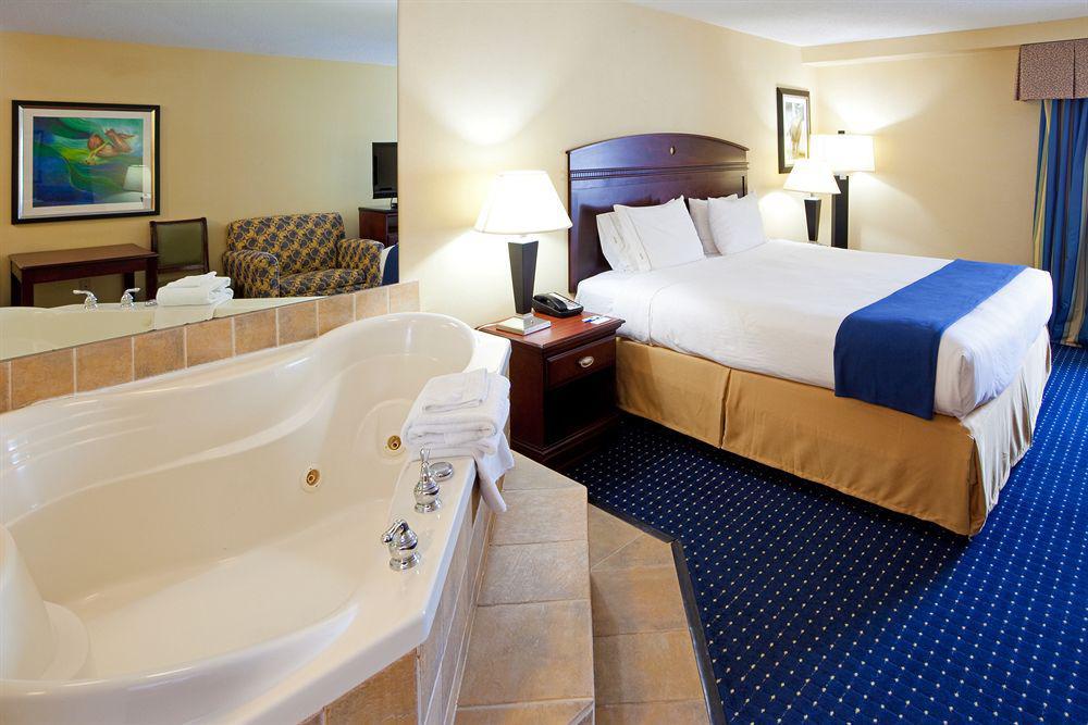 Holiday Inn Express Hotel & Suites Annapolis, An Ihg Hotel Room photo